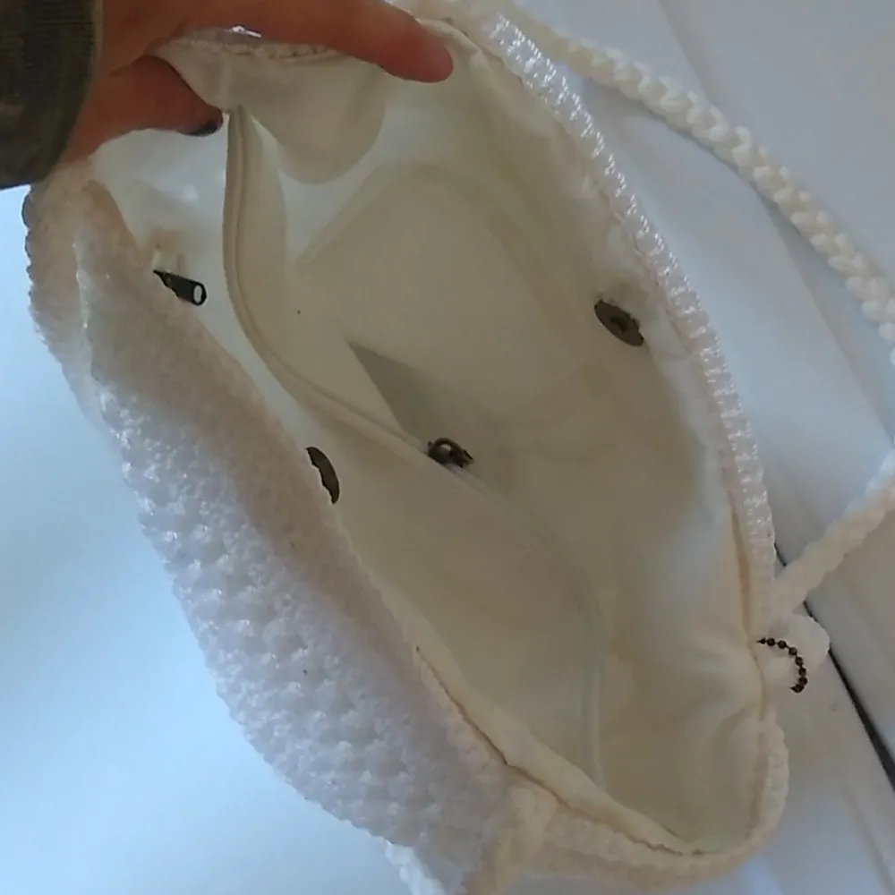 Lina White Crocheted Handbag - Image 6