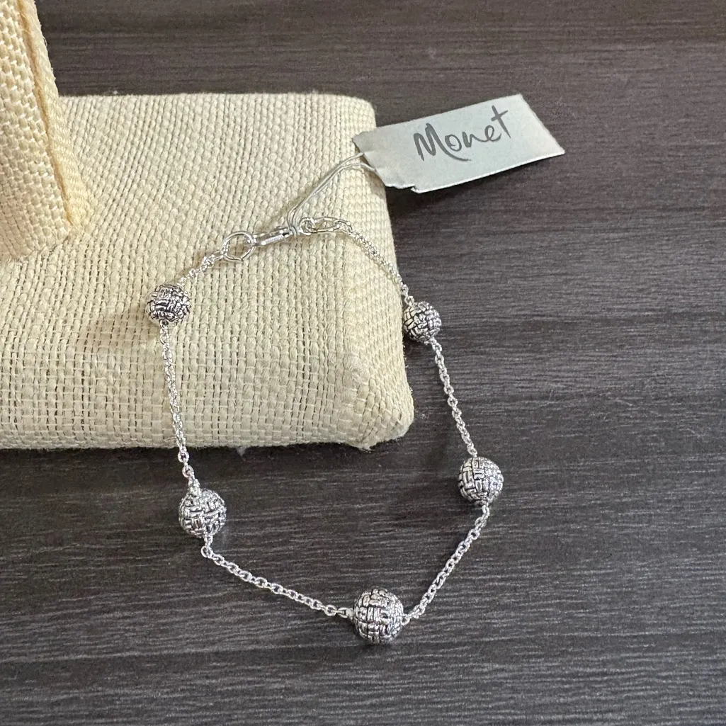 Monet Textured Ball Silver Bracelet - Image 3
