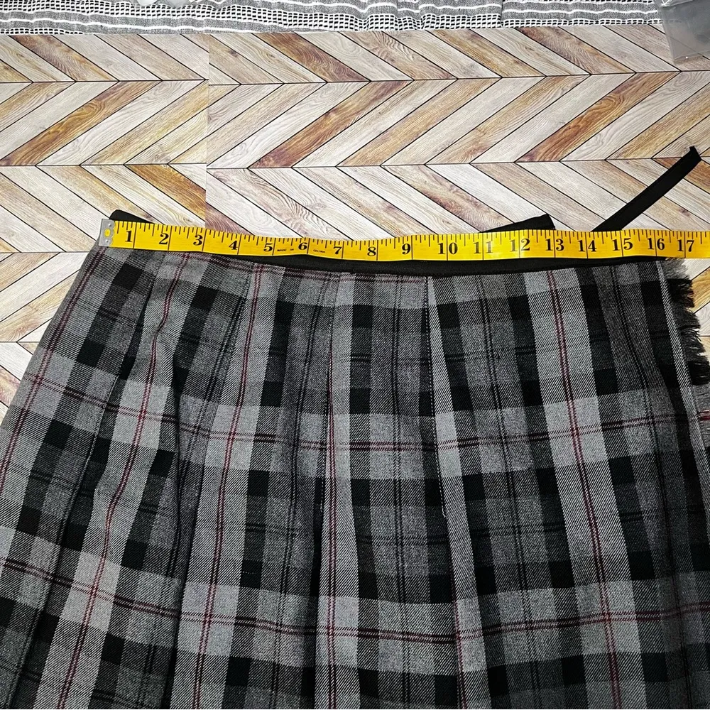 Vintage Brahmin Wool Gray Black Tartan Plaid‎ Skirt Pleated Wrap Style Classic - Image 10