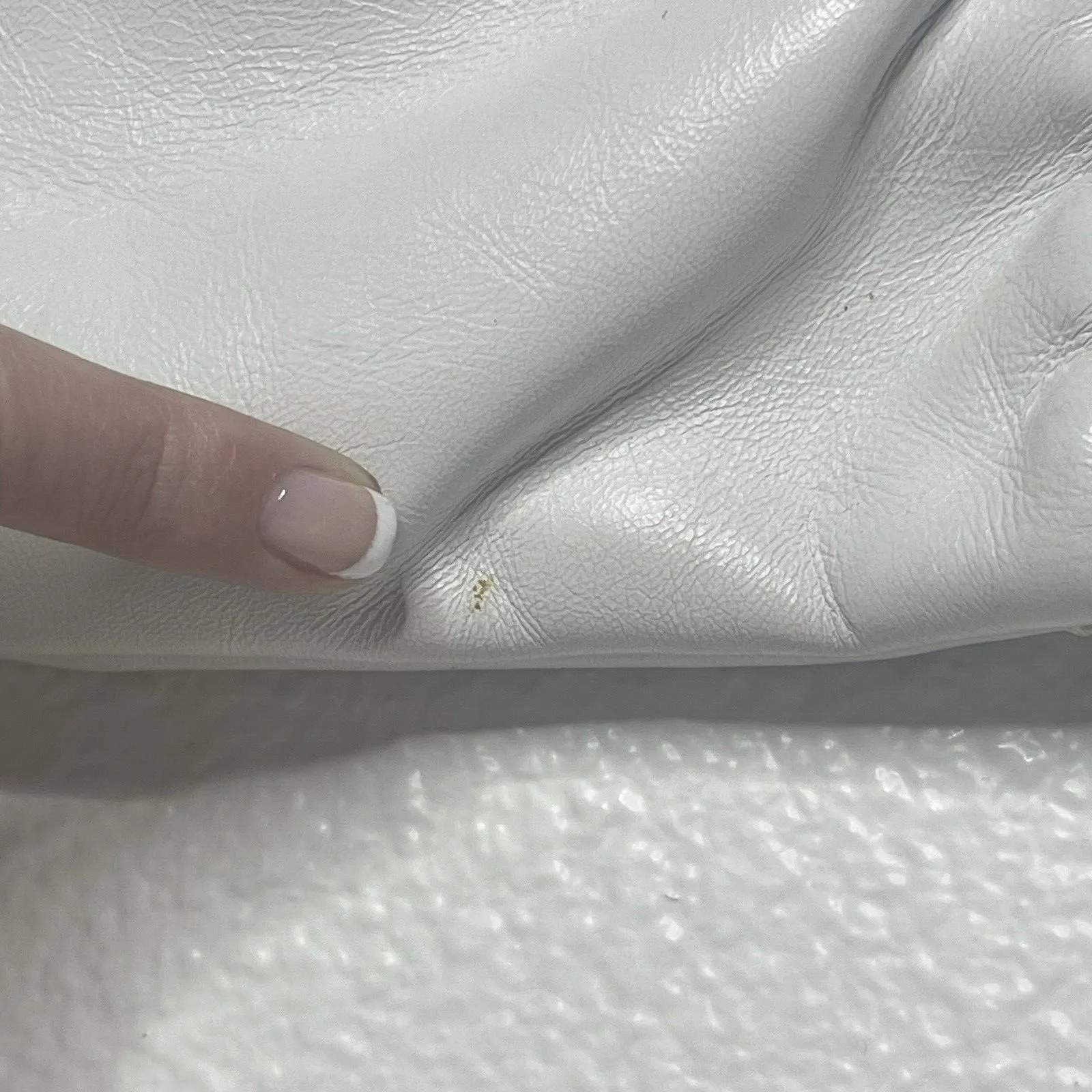 Vintage Anne Klein for Calderon 70s White Leather Shoulder Crossbody Purse - Image 13