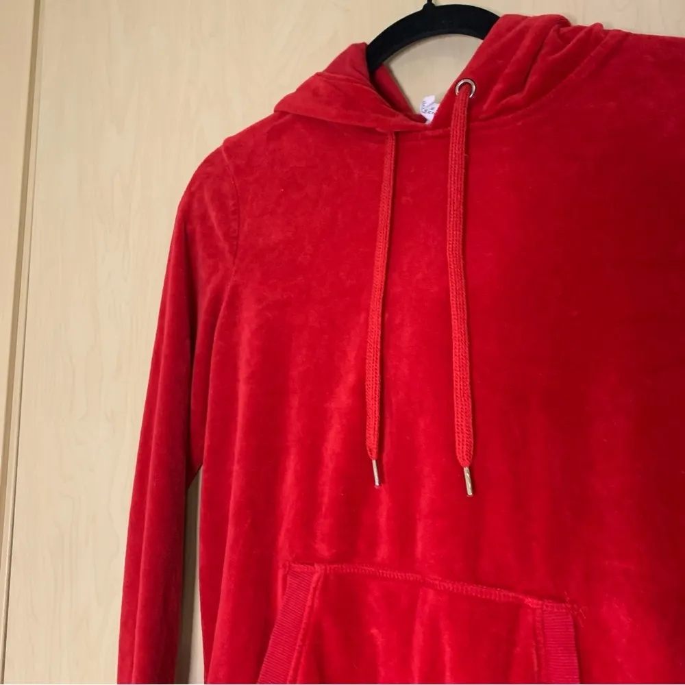 H&M Red Velour Sweatshirt Small - Image 2
