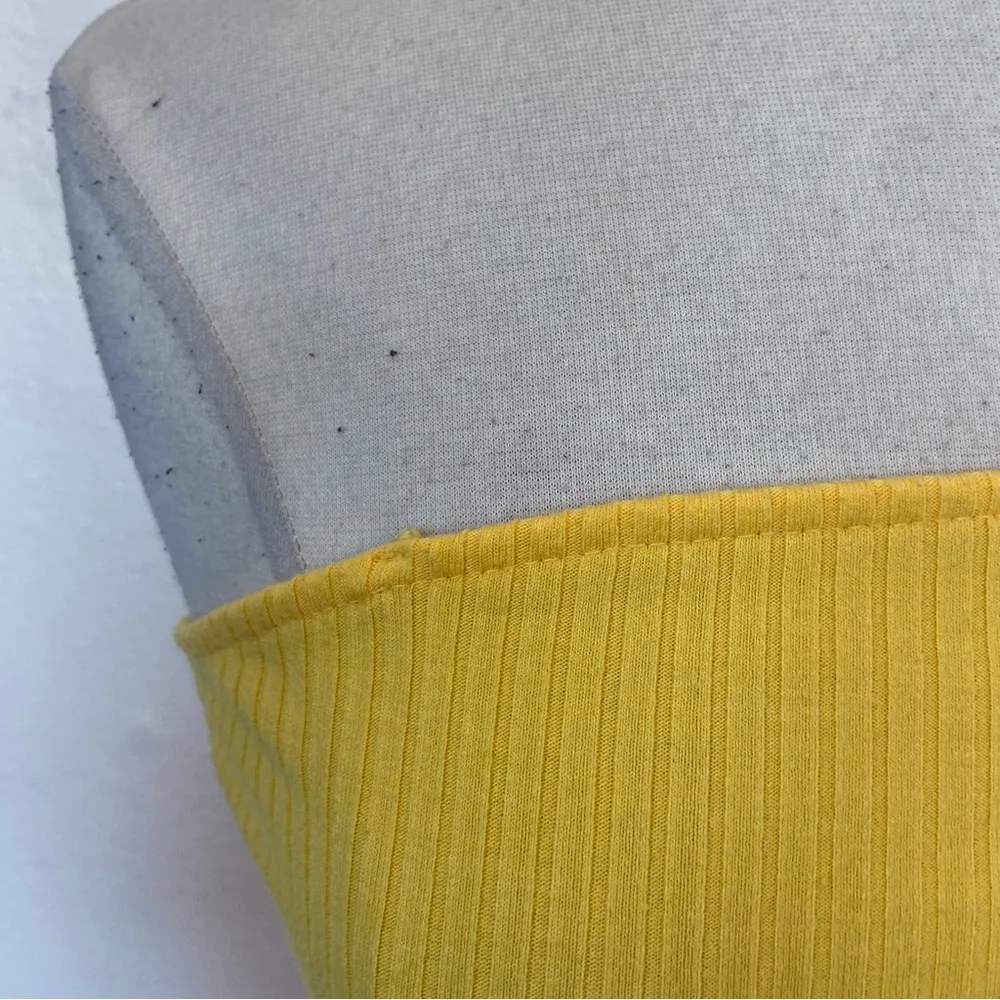 Solid Yellow Cropped Stripe Textured Tube Top - Image 7