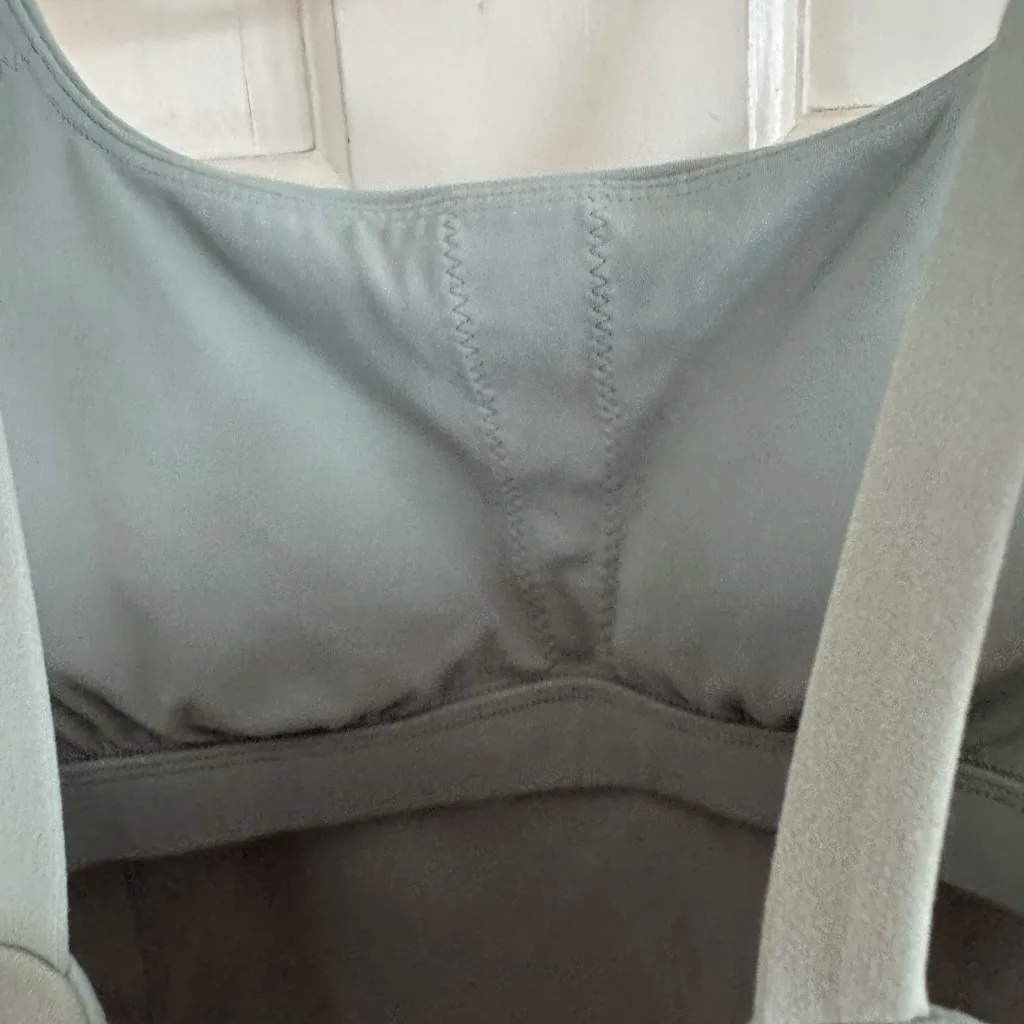 Lululemon Align Tank Light Support A/B cup size 4 - Image 4