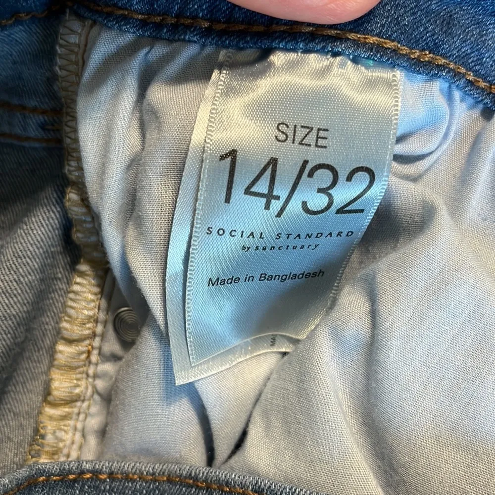 Social Standard Sanctuary Jeans Slim Straight High Rise Soft Denim Womens 14 - Image 8