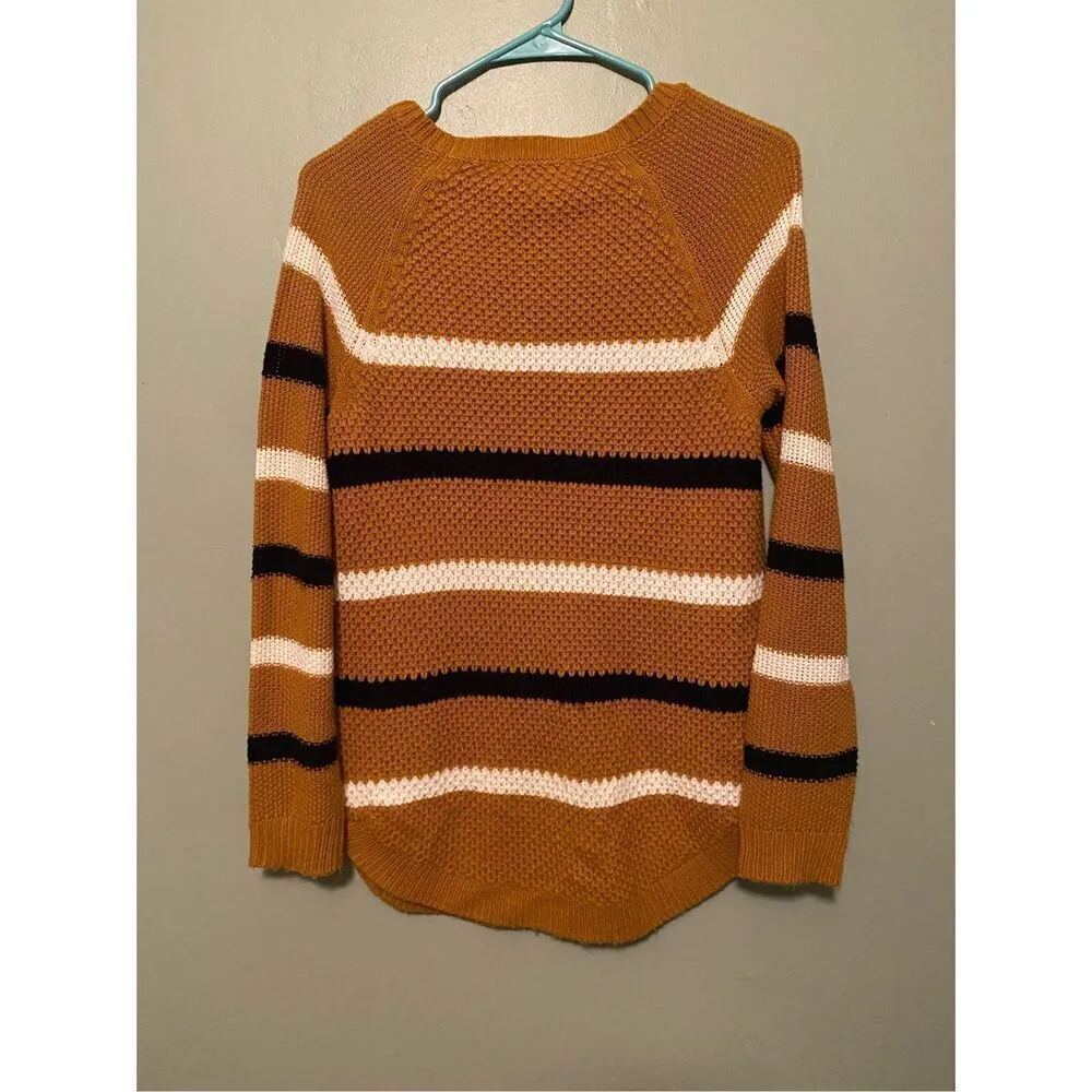 Cloud Chaser Cable Knit Crew Neck Sweater Size Large - Image 5