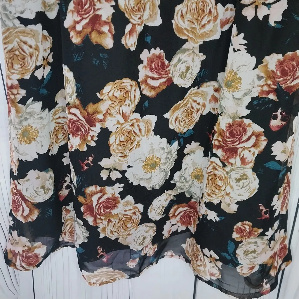 Material Girl Floral / Skull  Print Sleeveless Skater Dress - Image 7