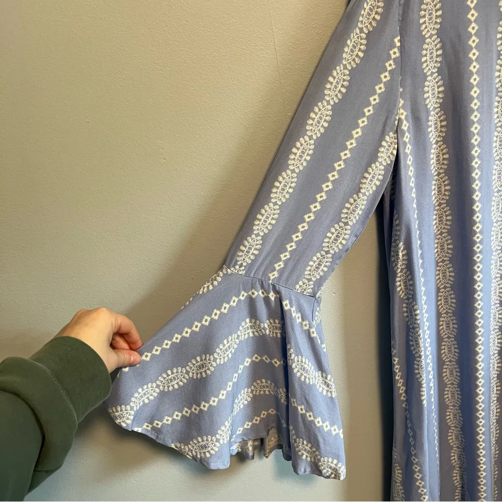 Miami Francescas Shift Bell Sleeve Dress Size Medium - Image 3