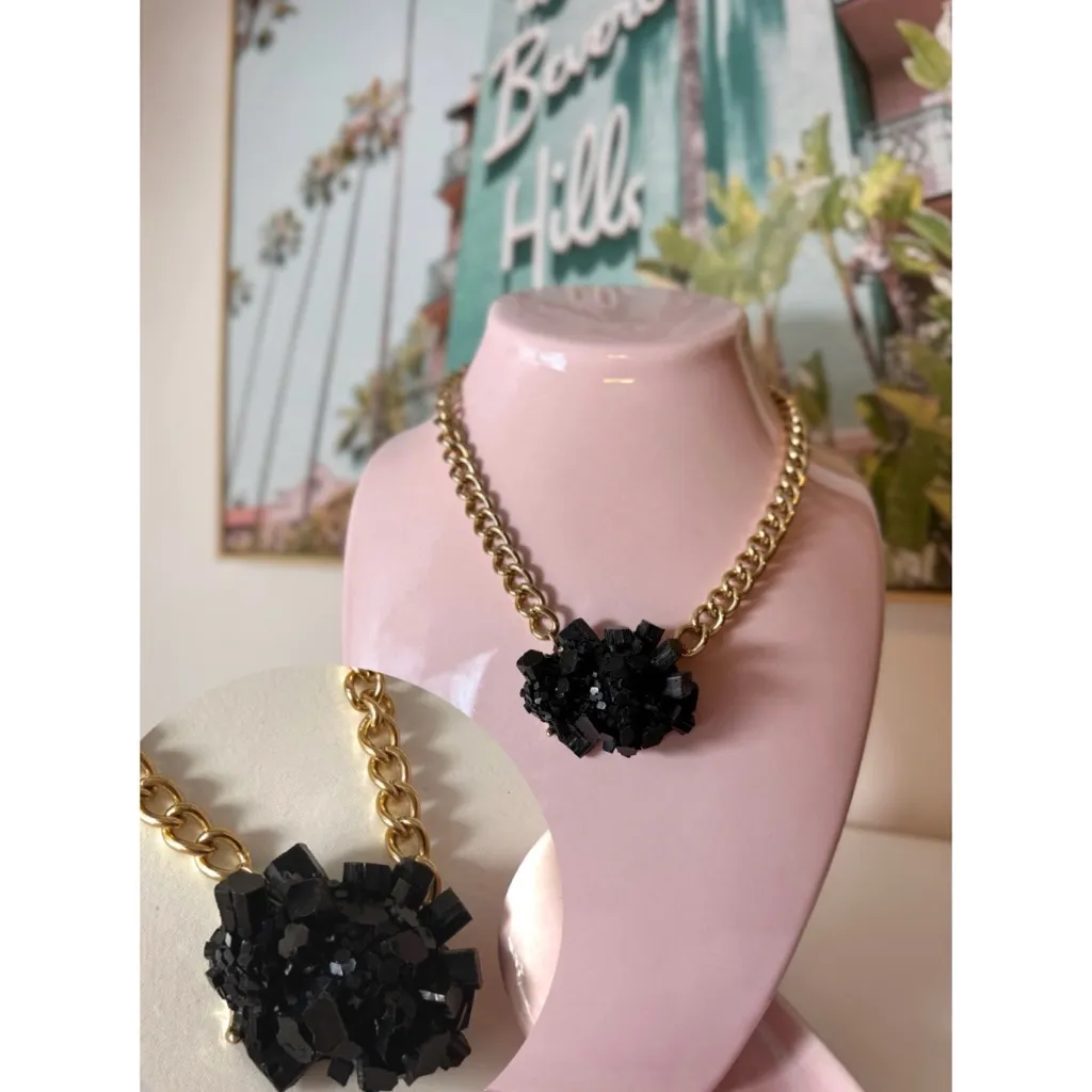 Topshop Black Onyx Raw Crystal Rock Pendant Gold Tone Chain Statement Necklace - Image 2