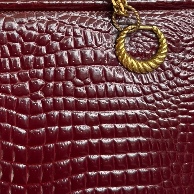 Vtg Don Lester burgundy lizard-embossed pattern gold chain double handle bag - Image 9