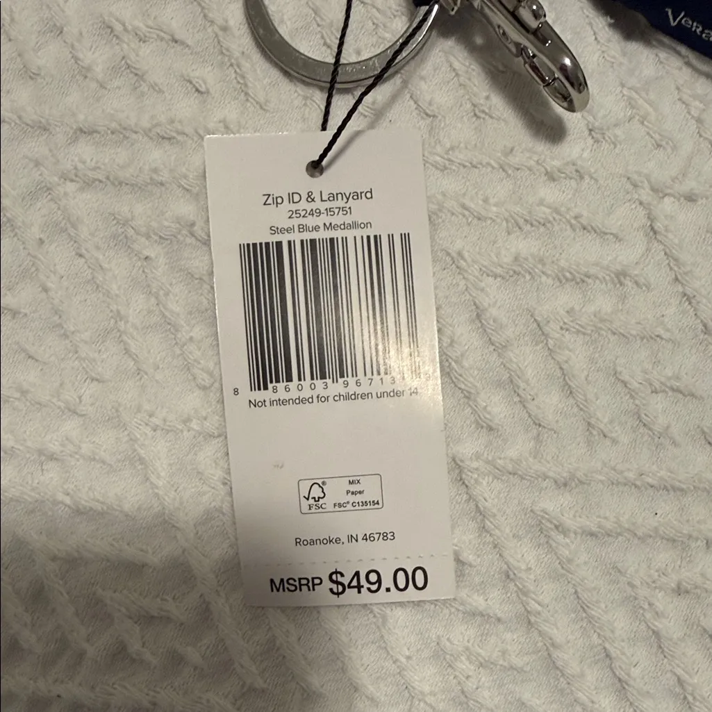 Vera Bradley Blue and White Floral ID Case - Image 2