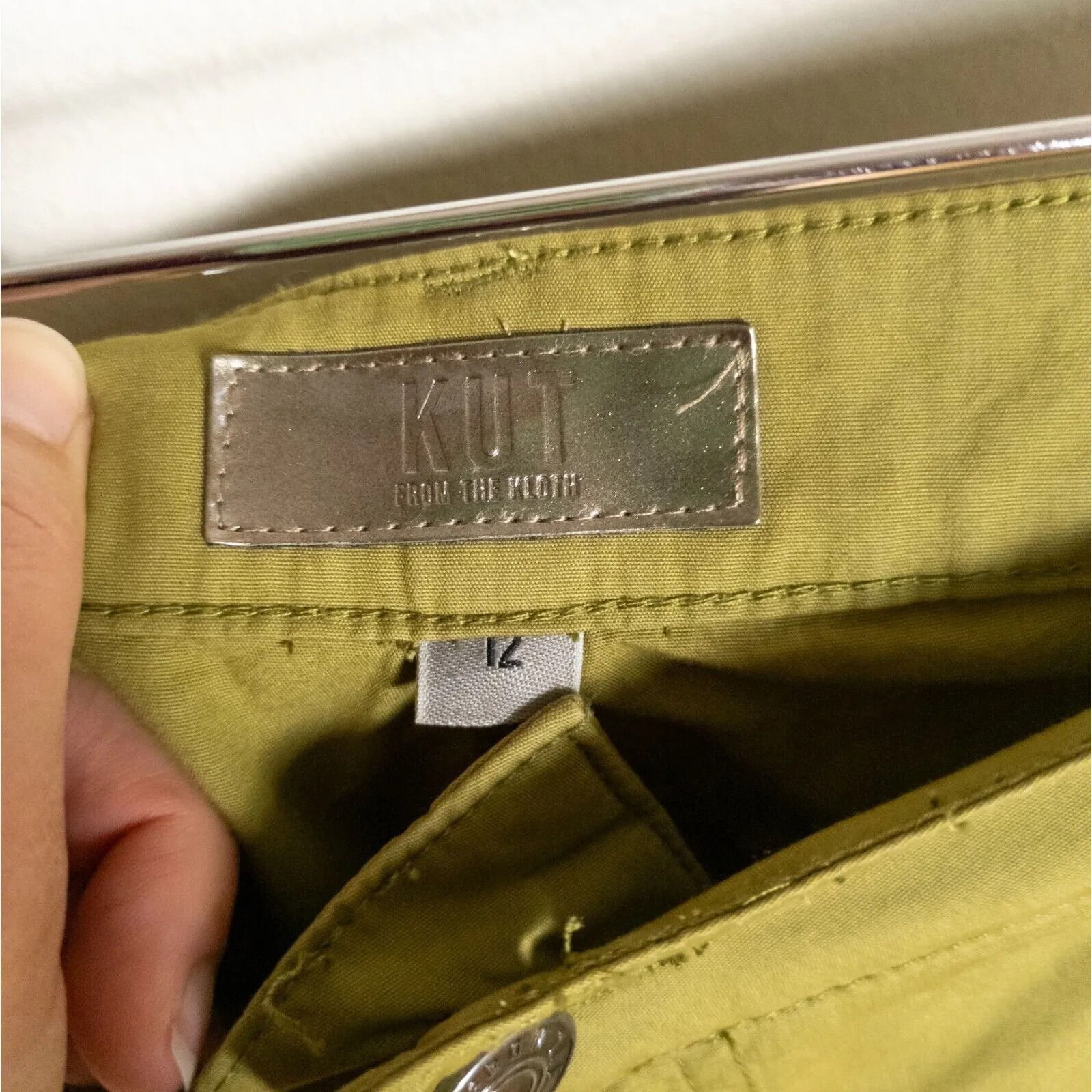 KUT FROM THE KLOTH Olive Erika Mid Rise Utility Cargo Pant Cinched Women's 12 - Image 4