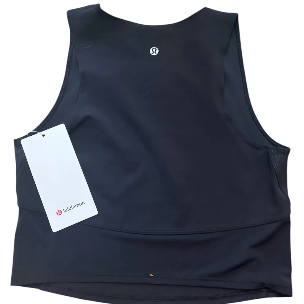 NWT LULULEMON Nulu and Mesh Yoga Tank size 8 Jewel Emboss Black  Cropped Gym Run - Image 2