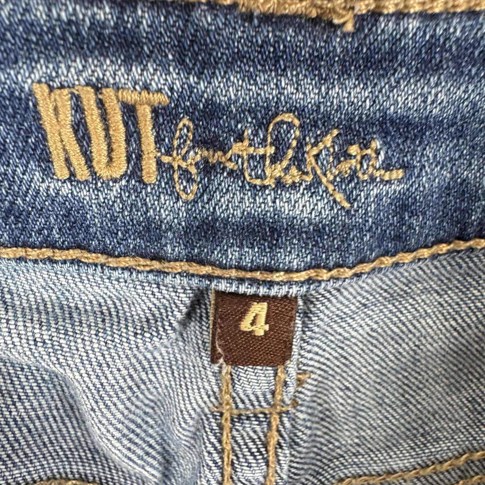 Kut From The Kloth Cotton Medium Wash Mid Rise Bermuda Jean Shorts Size‎ 4 - Image 4