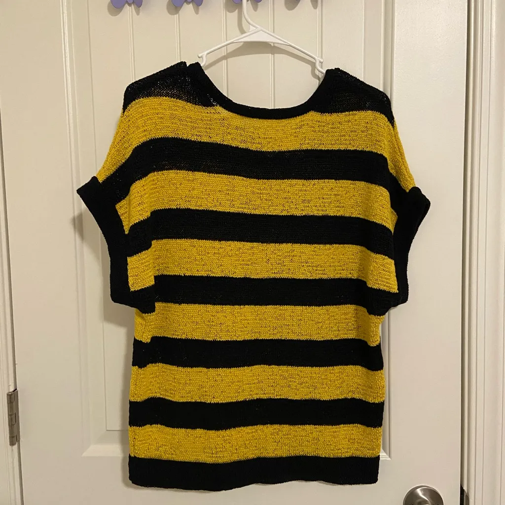 EUC Workshop Andrea Jovine women’s black yellow stripe thick knit sweater large - Image 4