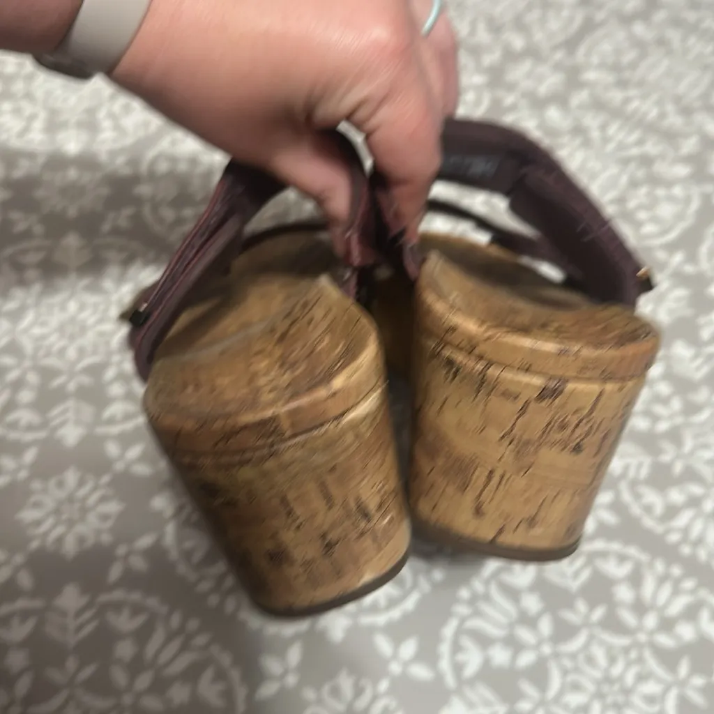 Vionic Burgundy Wedge Sandals with Cork Sole - Image 4