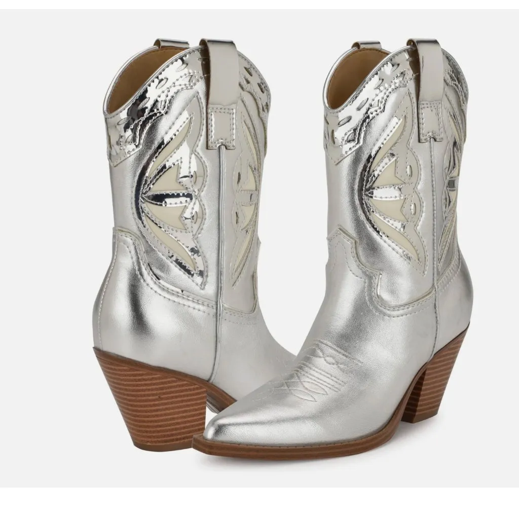 NEW NINE WEST $159 Puzz Western Booties Silver Metallic - Image 6