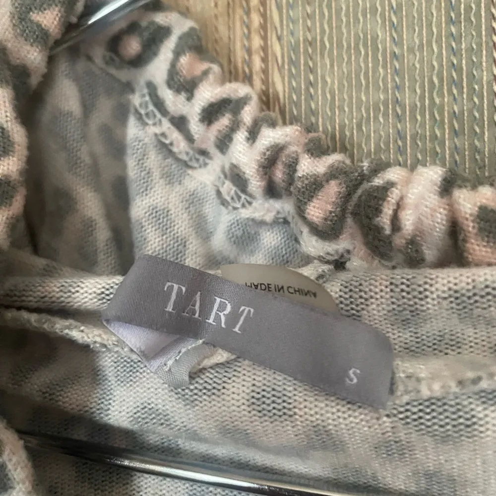 Collection Loungewear set of 2 hoodie and joggers - Image 4