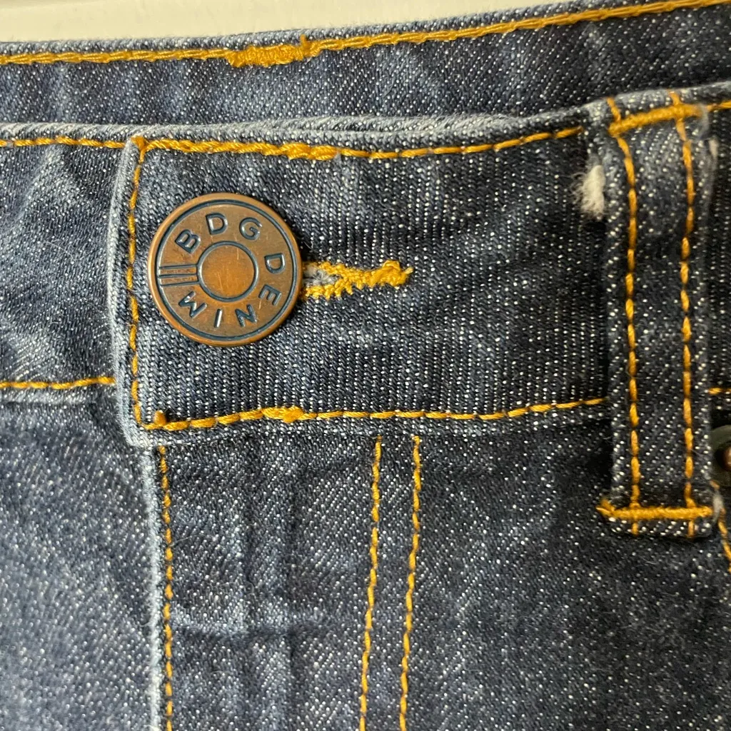 BDG High Rise Erin 5 Pocket Shortie Women’s Shorts Sz 28 W Excellent Condition - Image 4