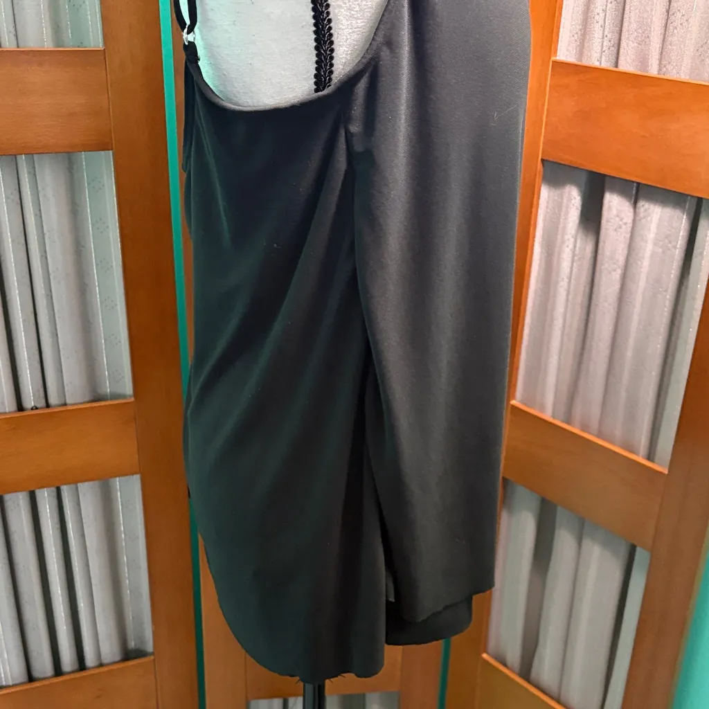 Aqua Green Elegant Black Women's Swim top - Image 6