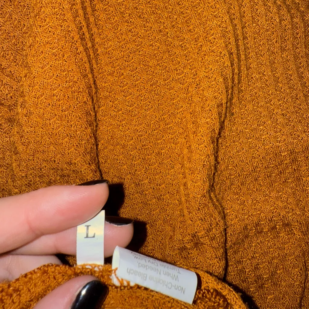 Brown Waffle Knit Long Sleeve Shirt Size Large - Image 7