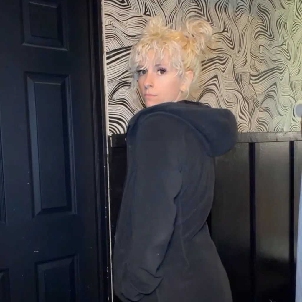 Cozy Black Columbia Jacket Women’s Medium long length - Image 4