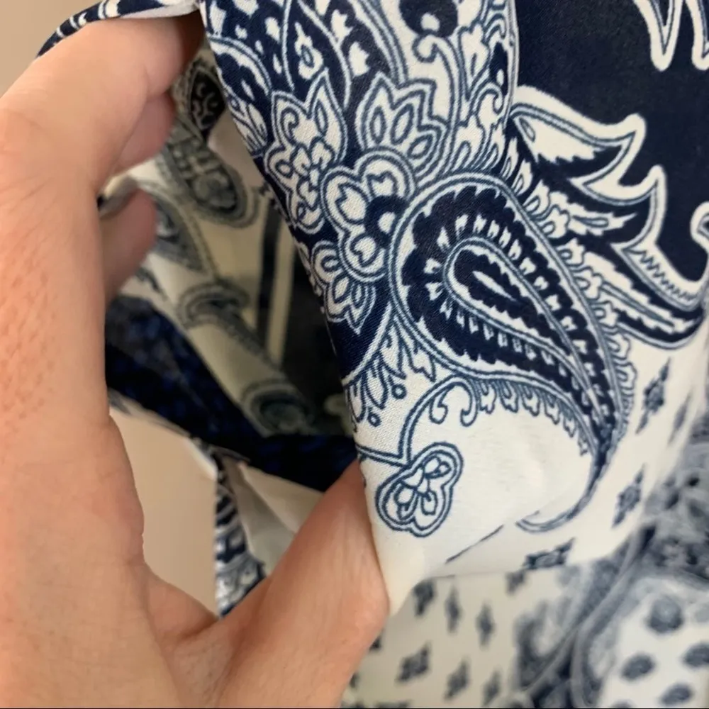 Glamorous Paisley Blue/Cream Sleeveless Dress - Image 5