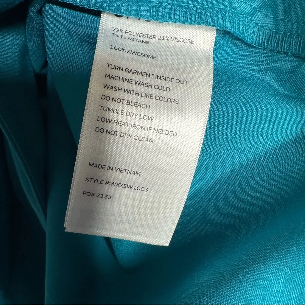 FIGS NWT Rafaela Oversized Scrub Top Blue Size XL - Image 9