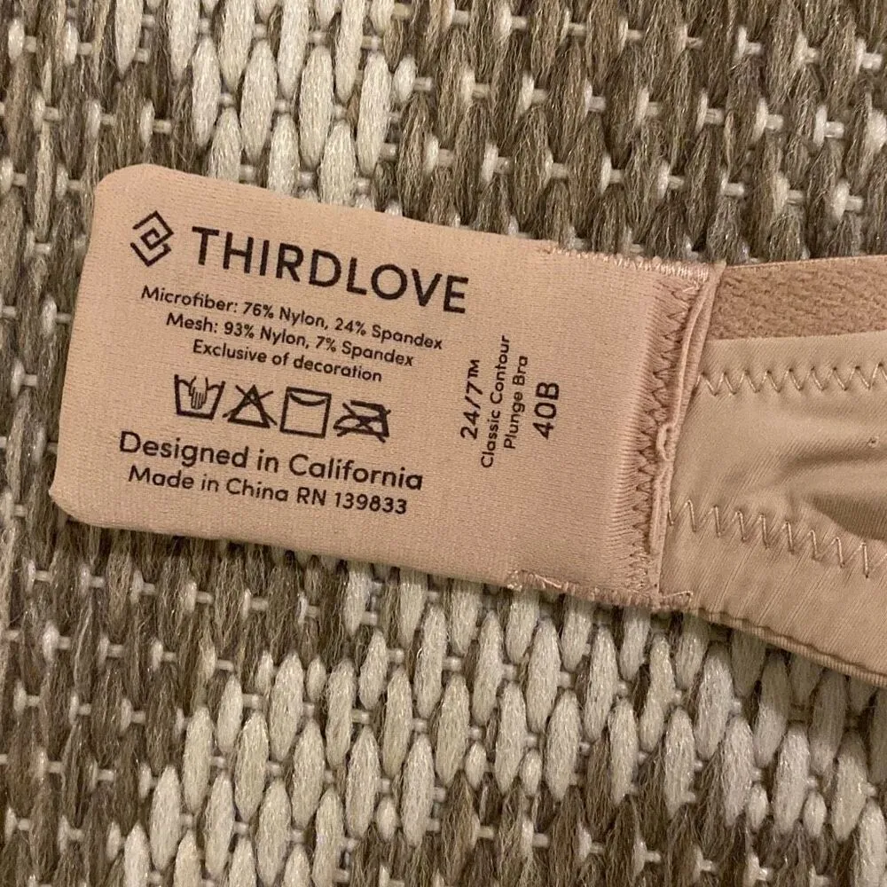 ThirdLove classic contour, plunge bra, size 40B ￼ - Image 4