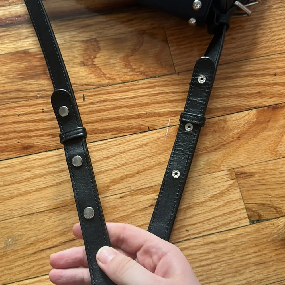 Rebecca Minkoff Unlined Saddle Bag black - Image 9