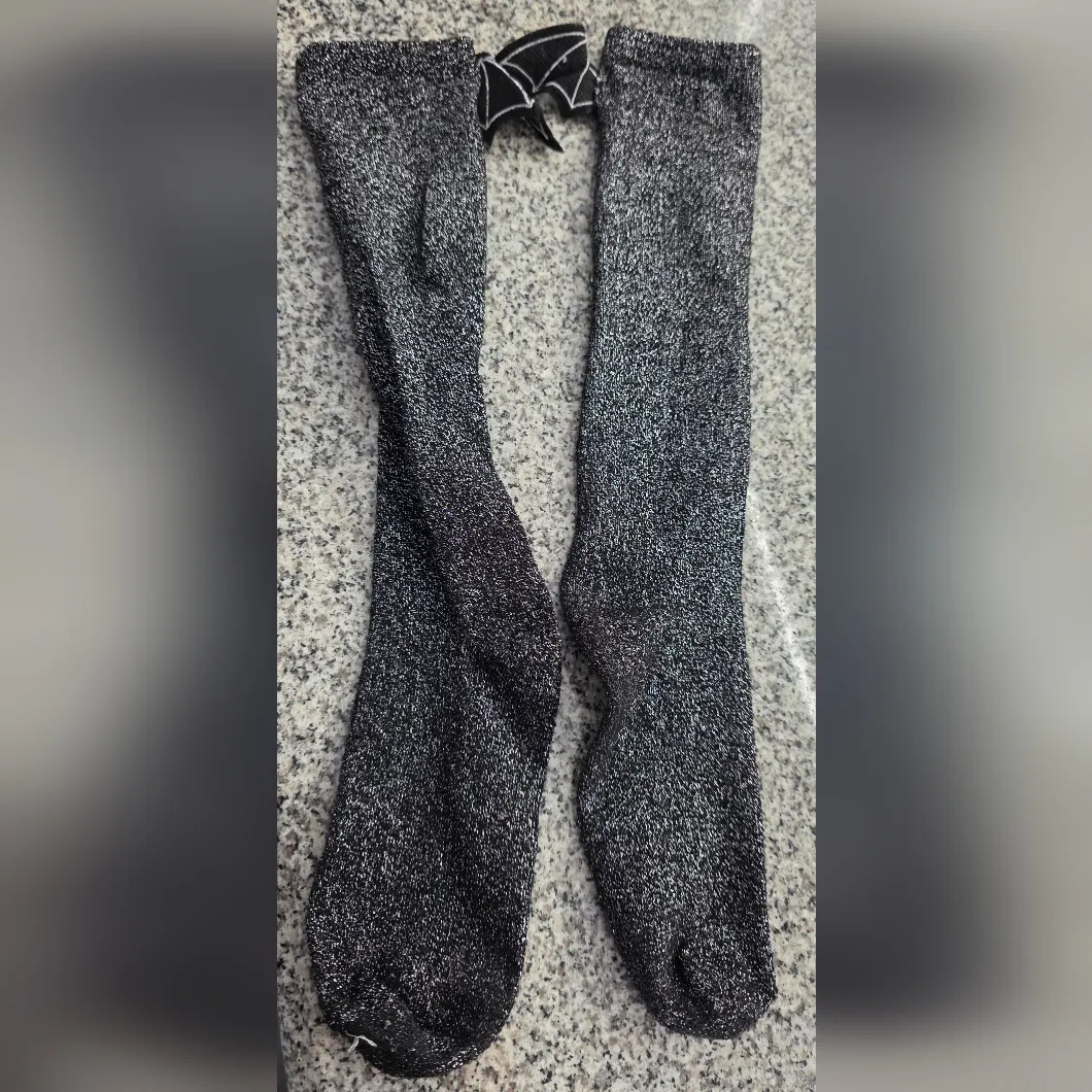 NWOT Black Glitter Bat Wing Devil Wing Magical Halloween Socks Onesize - Image 4