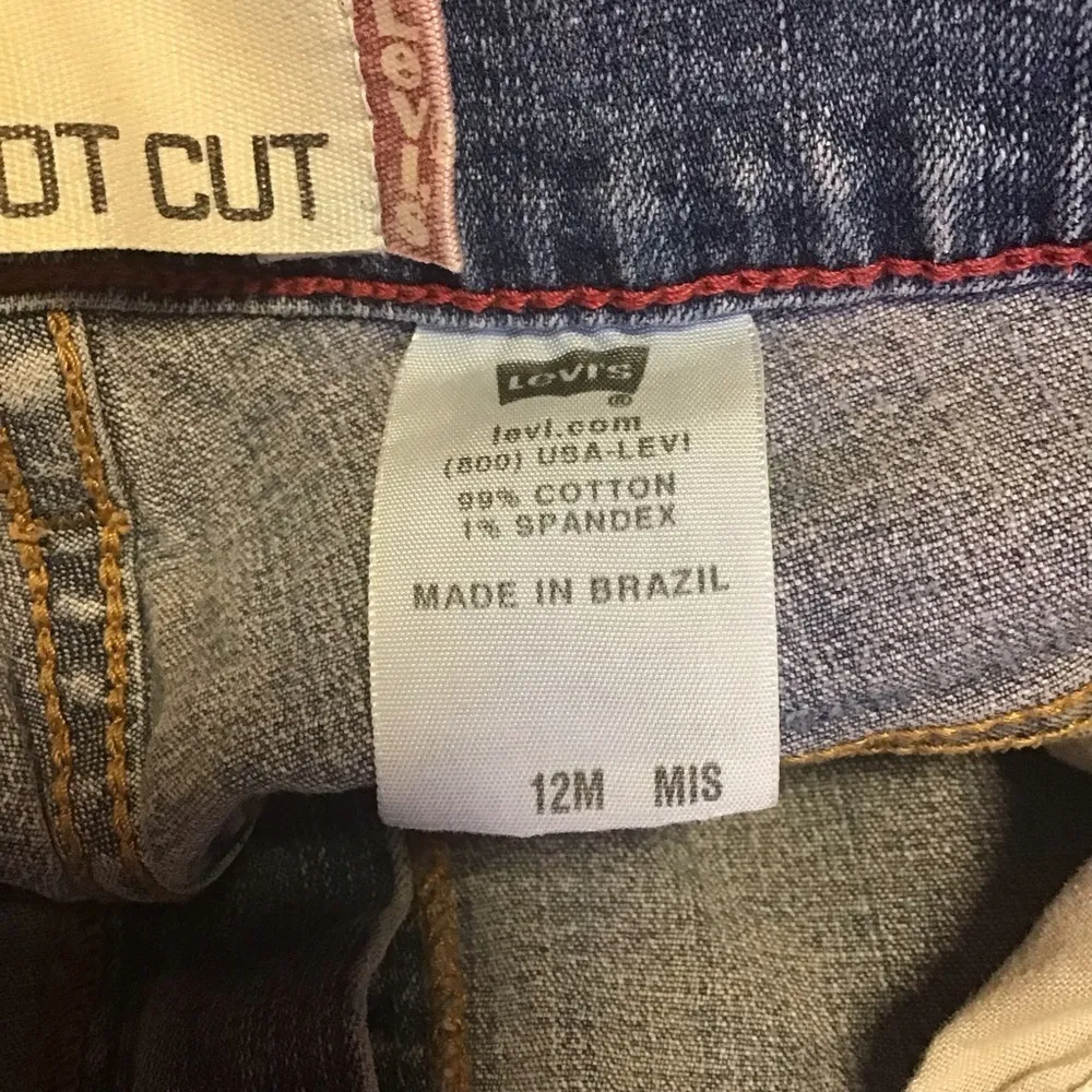 Levi’s Y2K faded relaxed bootcut jeans - Image 3