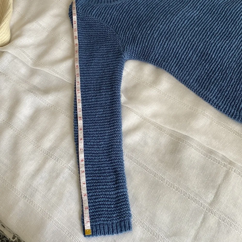 Sky blue Divided H&M sweater. - Image 9