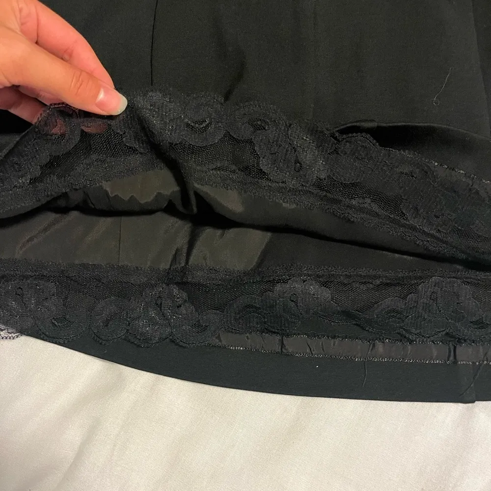 Trina Turk black bell sleeve dress - Image 5