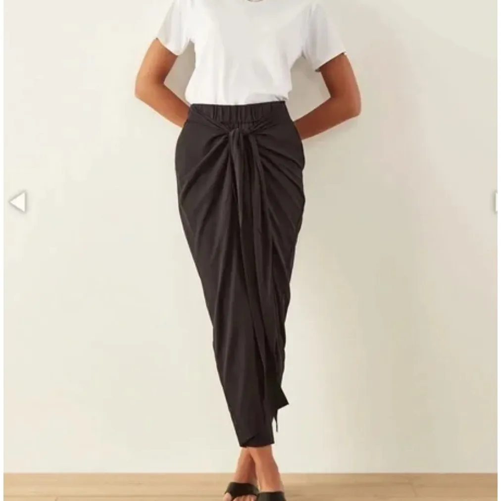 ADAY Under Wraps Black high waist crop Pants Sz M - Image 2