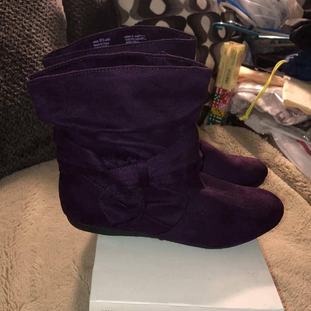 NWOT SO Pull On Ankle Boots, size 6.5 - Image 3