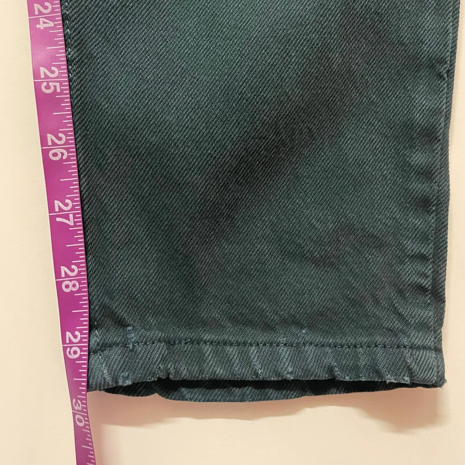 Vintage Levi’s 521 Hunter Green Tapered Leg Jeans 28” Waist EUC - Image 7