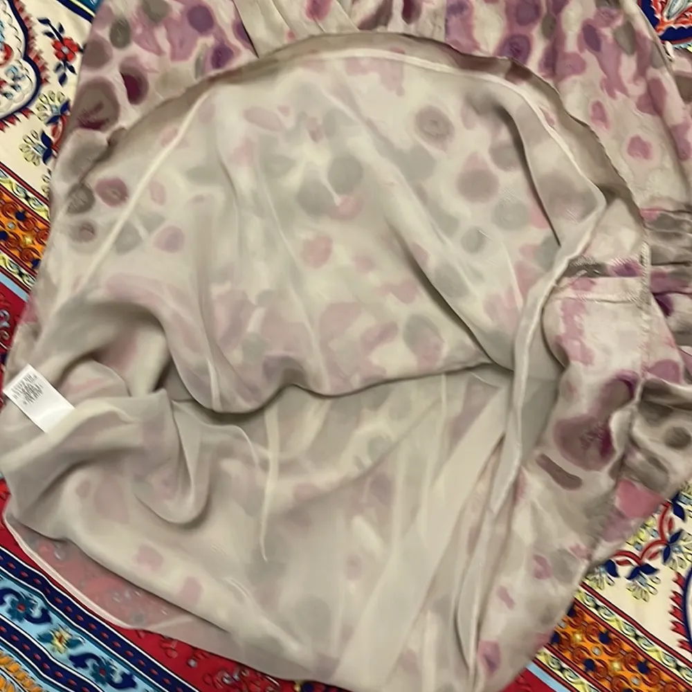 Sleeveless Silk Banana Republic Blouse - Image 5