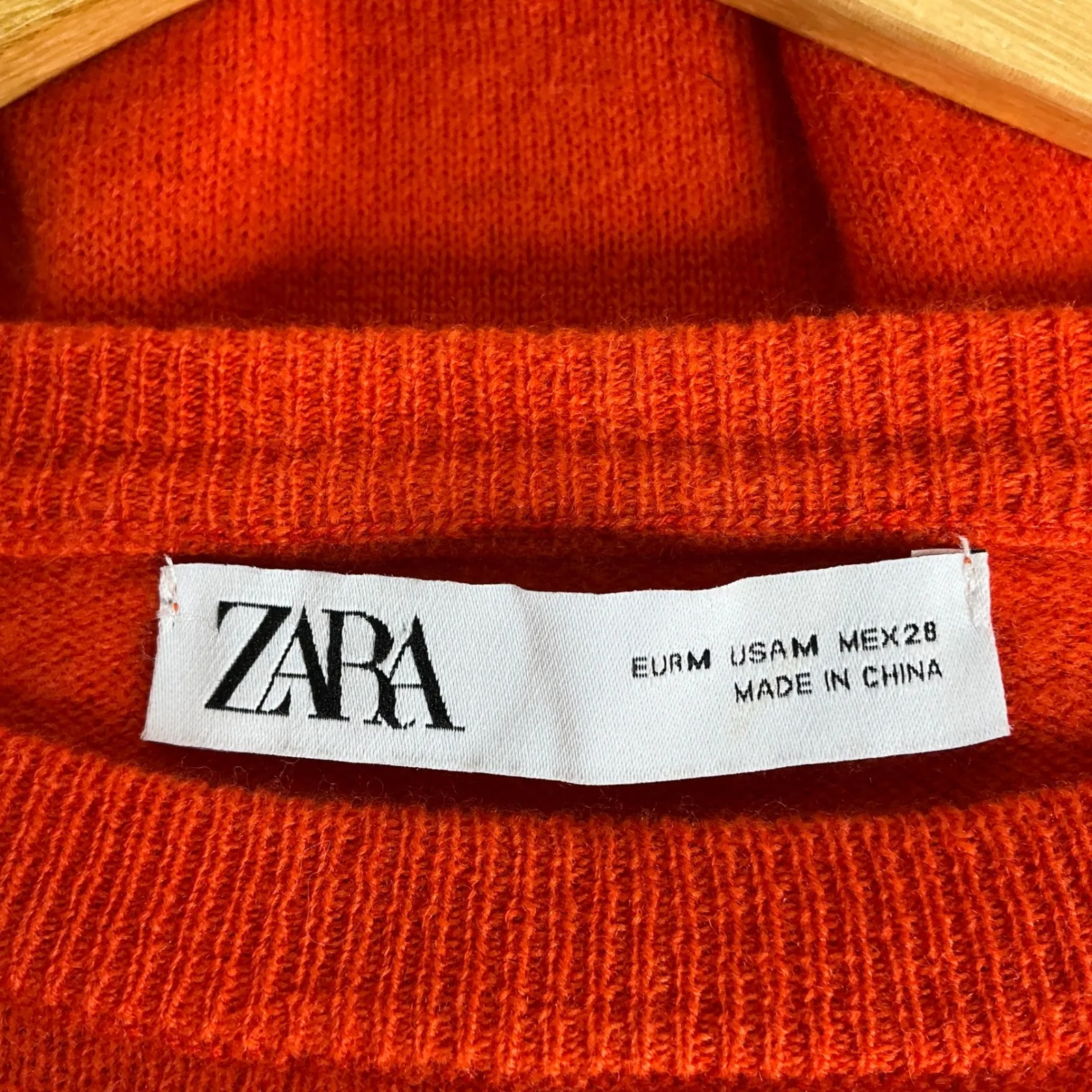 ZARA Orange 100% Wool Crewneck Sweater Womens Medium Cropped Minimalist - Image 3