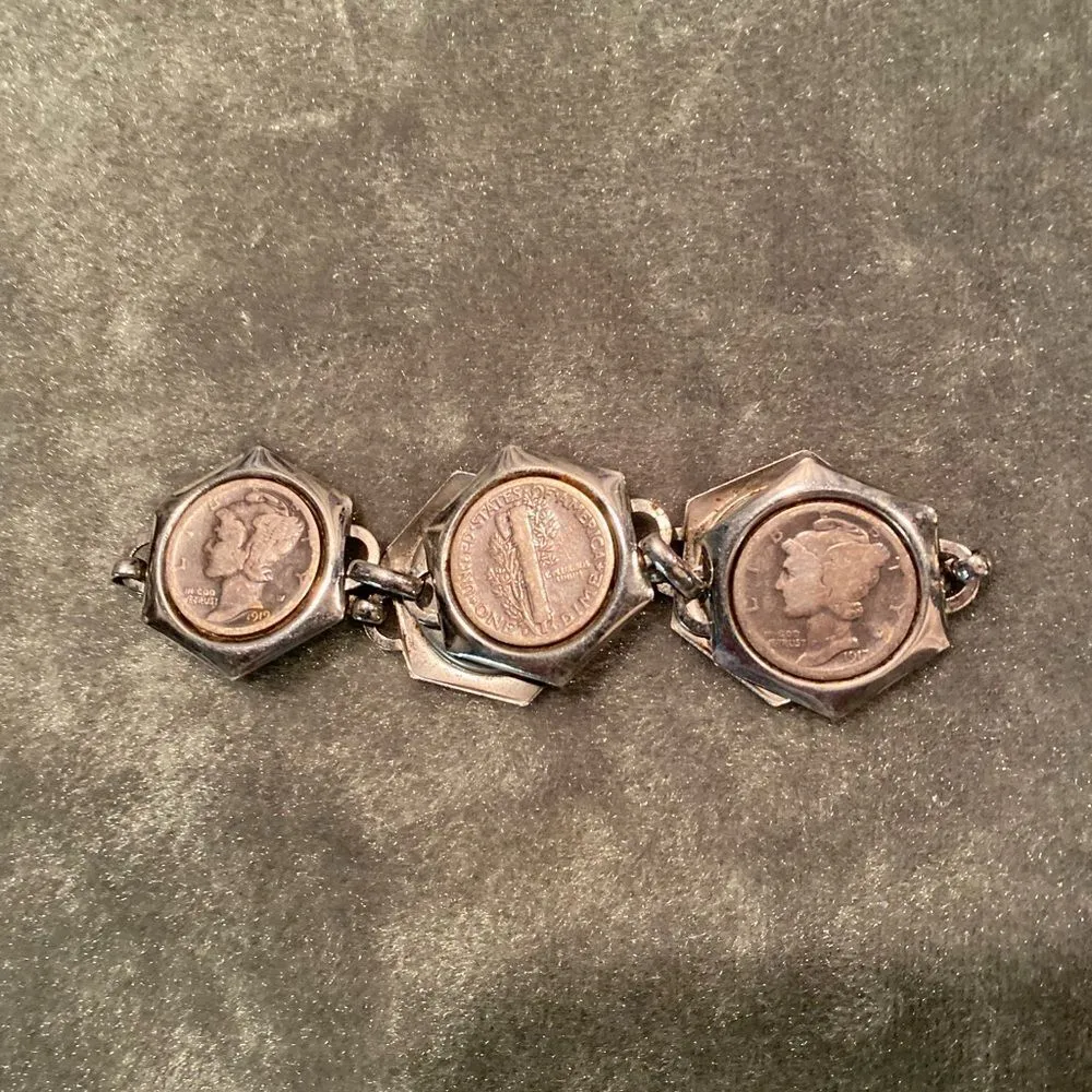 #406 BOUTIQUE COIN Silver Bracelet - Image 3