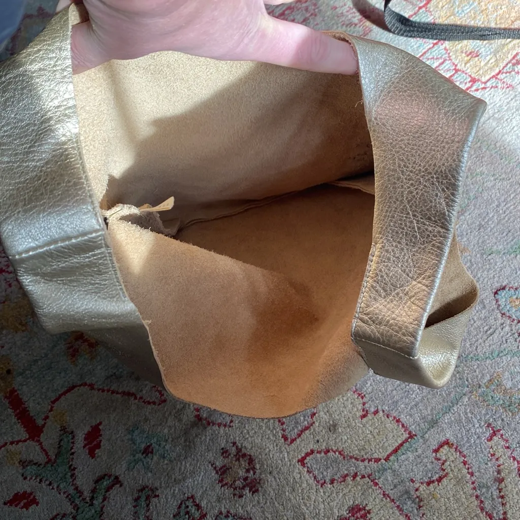BAGGU Gold Platinum Metallic Leather Tote Bag Purse Small Travel Slouchy - Image 9