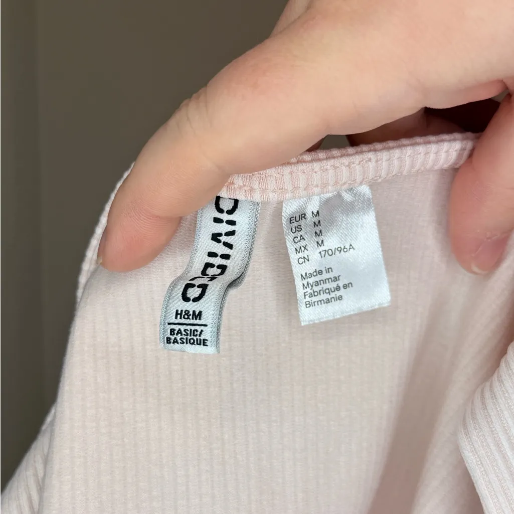 H&M Light Pink Ribbed Crop Top - Image 3