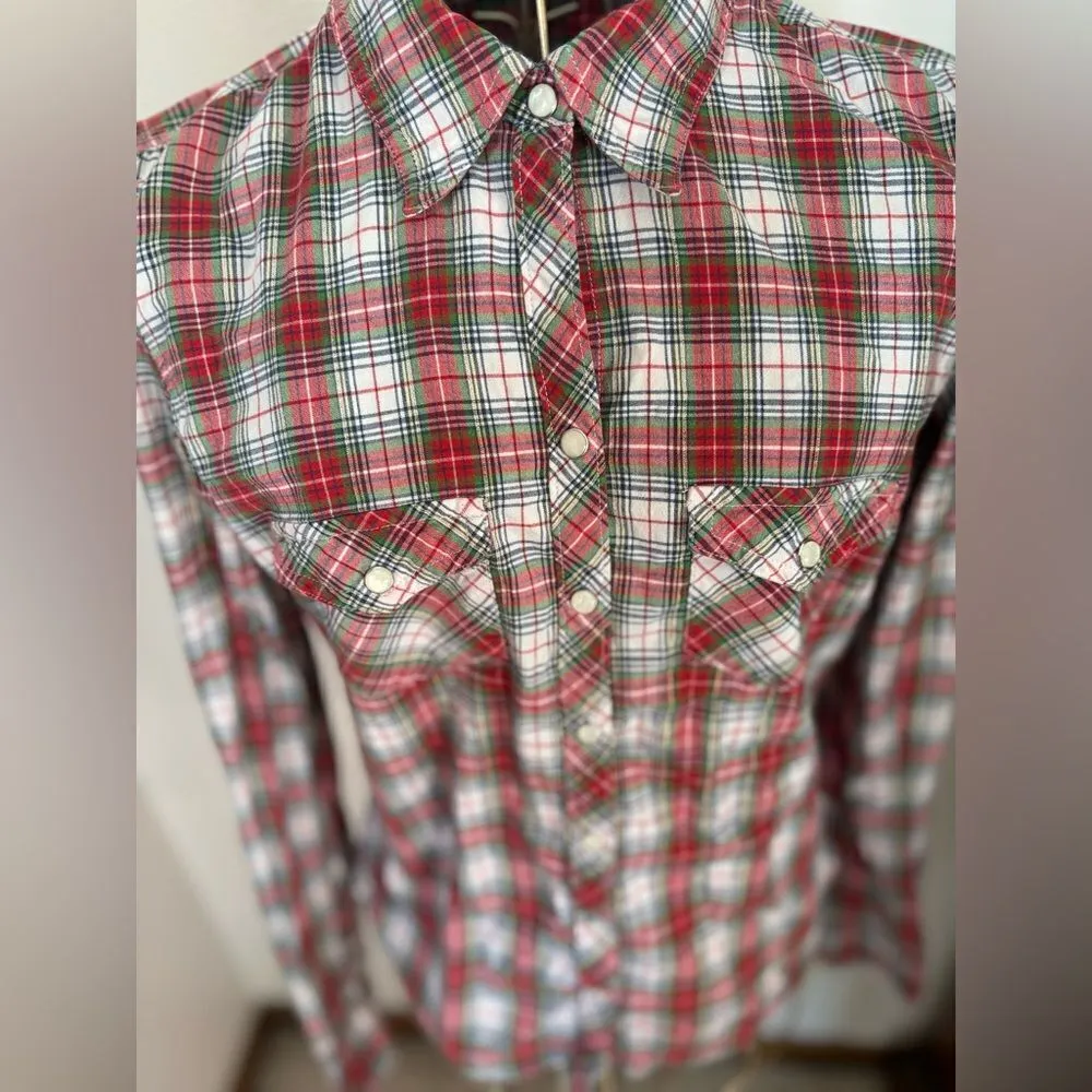 Abercrombie red plaid snap front long sleeve top size small 95 % cotton - Image 8