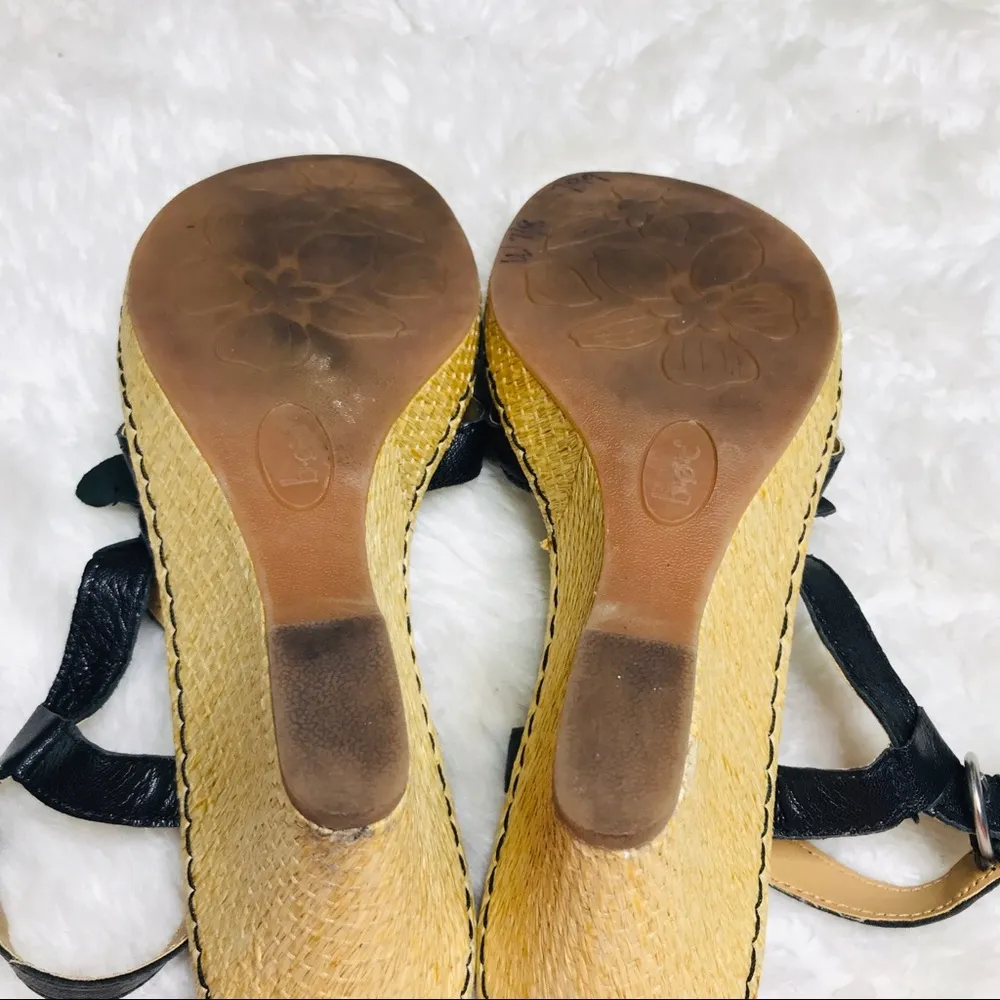 b.o.c Black Leather Flower Wedge Sandals Size 10 - Image 6