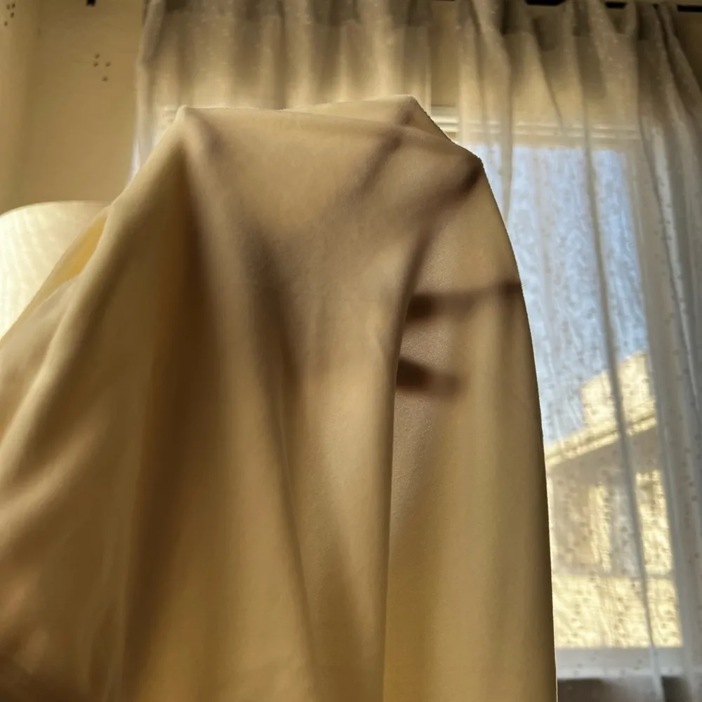 Size XL Juicy couture oyster Velour Bling Shorts Cream - Image 4