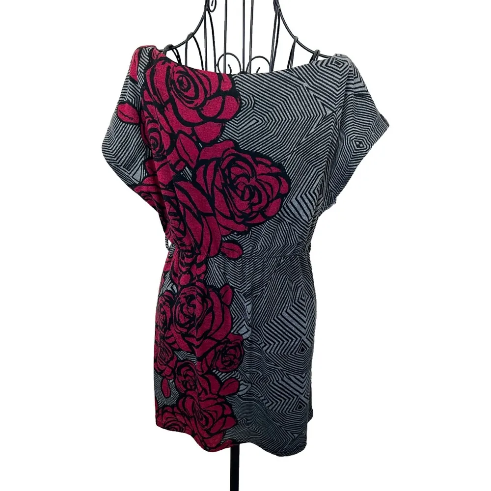 EUC Geometric Rose Knit Dress |  Abstract Fuschia Floral Pattern - Image 3