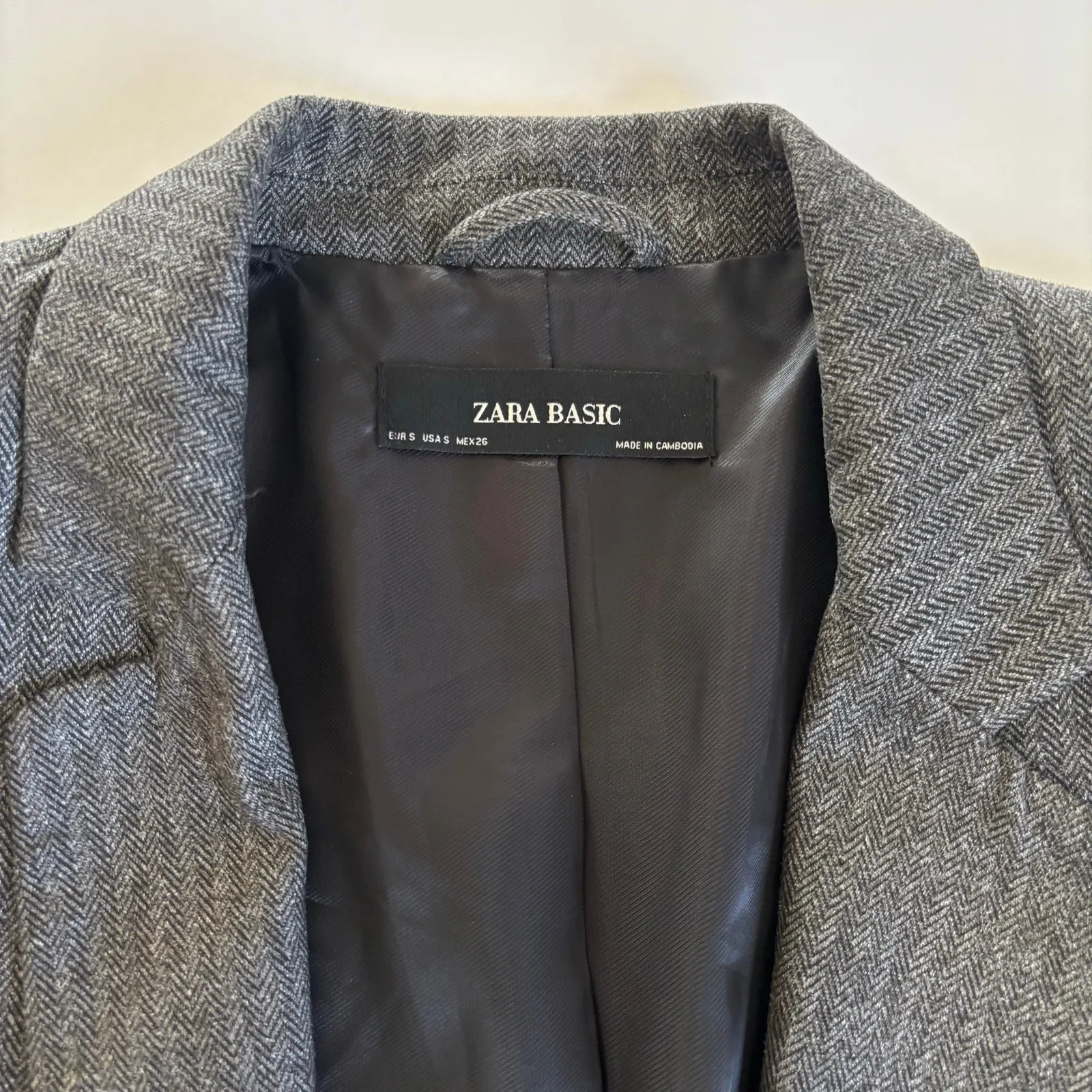 Zara Basic Preppy Gray Herringbone Blazer Jacket Womens Small Academia Y2K - Image 3