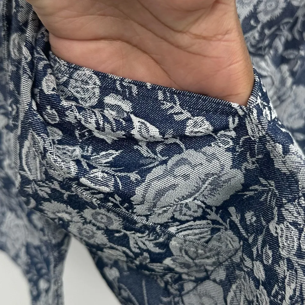 Vintage Y2K Denim Floral Button Up Shirt Size Large Early 2000s - Image 3