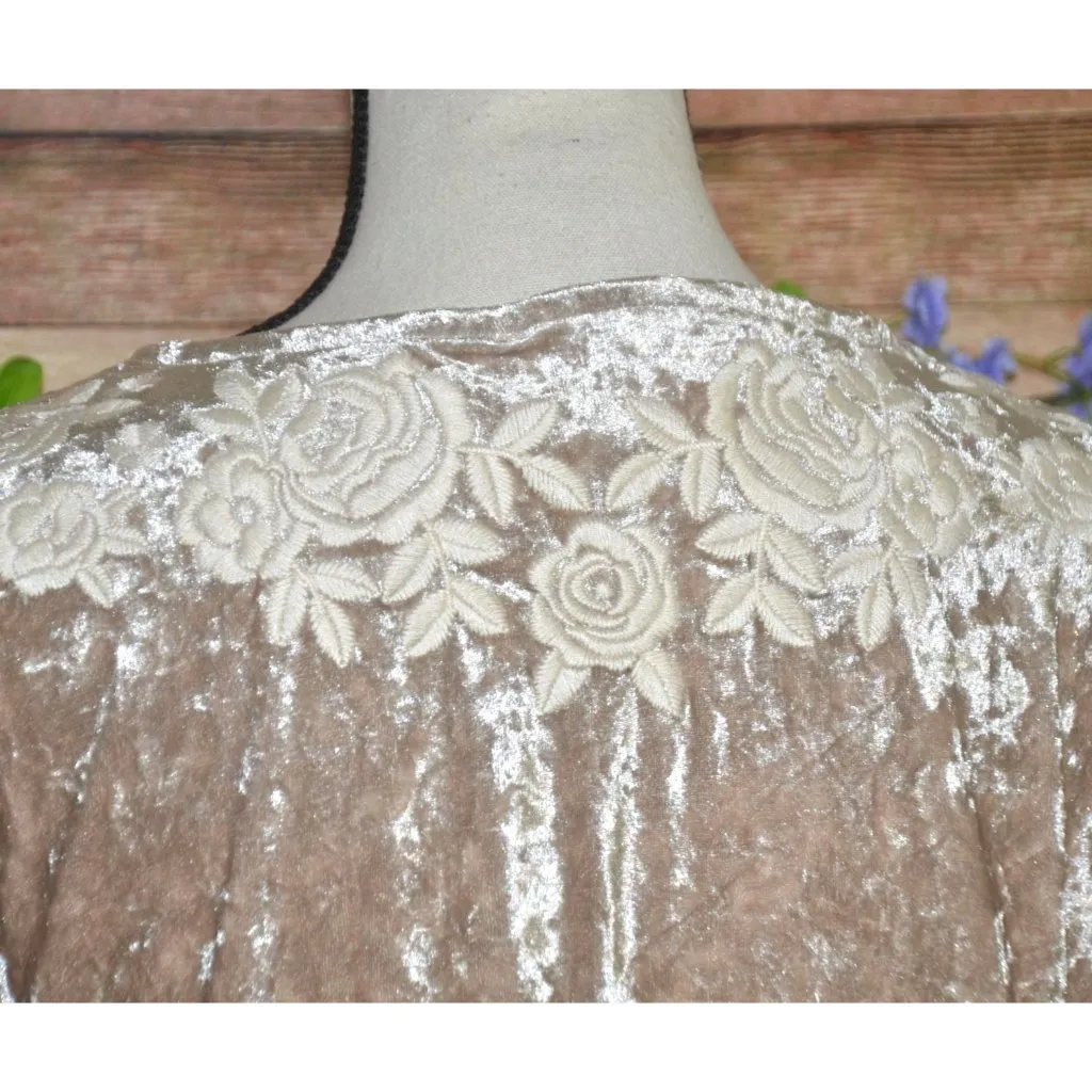 Savanna Jane Champagne Embroidered Floral Crushed Velvet Babydoll Tunic Top 1X Tan - Image 6