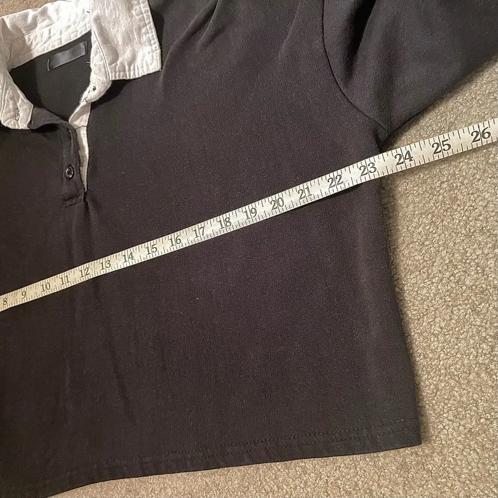 Juniors Black Long Sleeve Polo Collared Crop Top Size undefined - Image 6