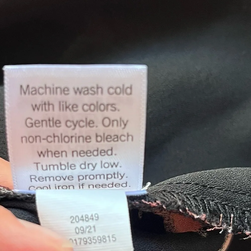 Nine West  Floral Print Lined Top - Image 8